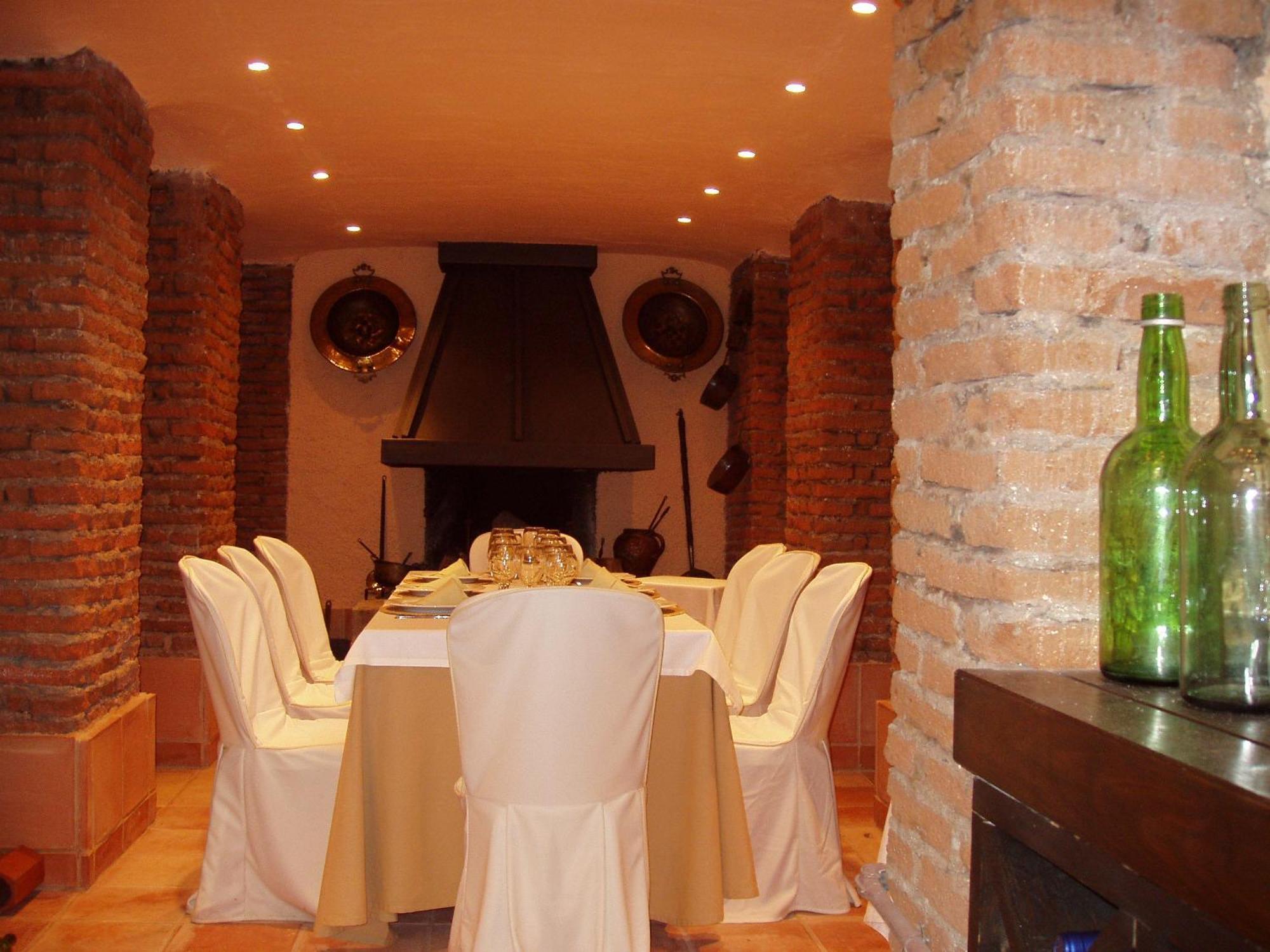 Hotel El Castrejon Себрерос Екстериор снимка